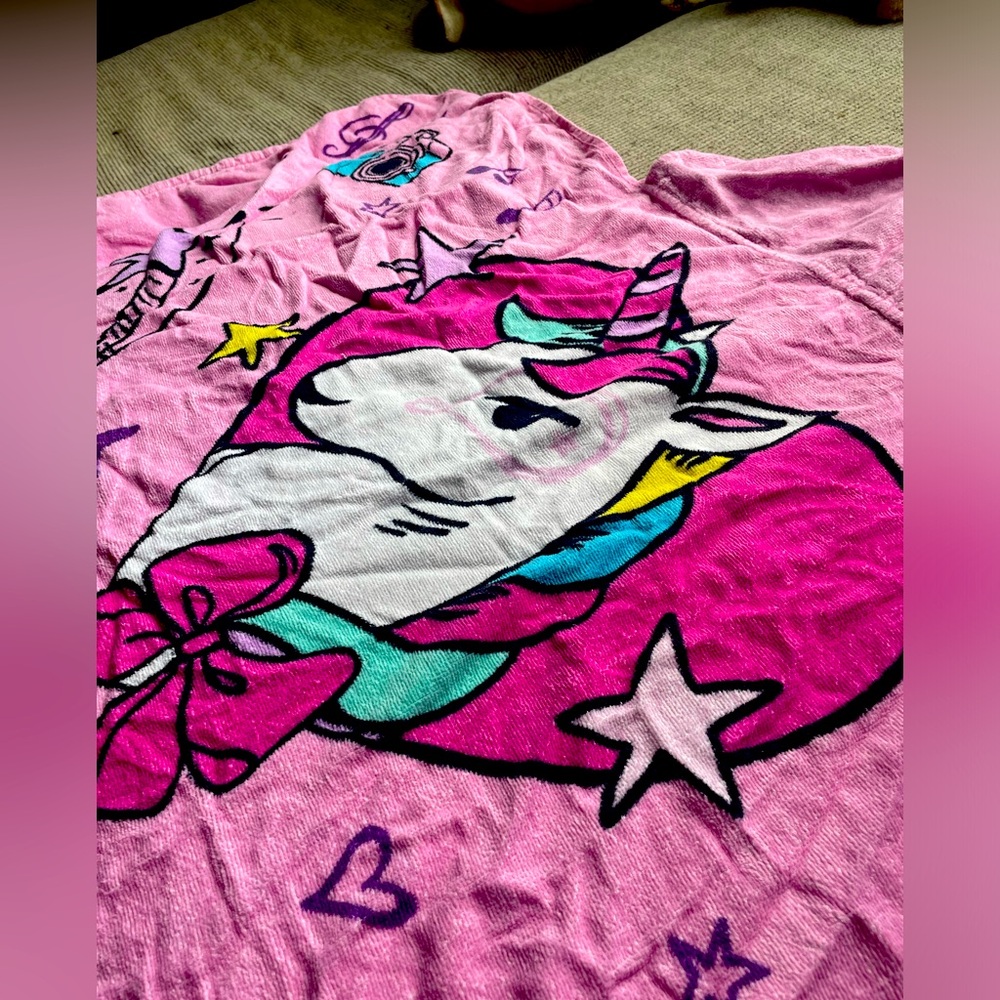 Jo-Jo Siwa towel with hood